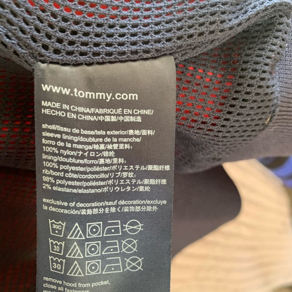 Tommy Hilfiger Jacket -Large-Red/blue trim - Picture 5 of 5